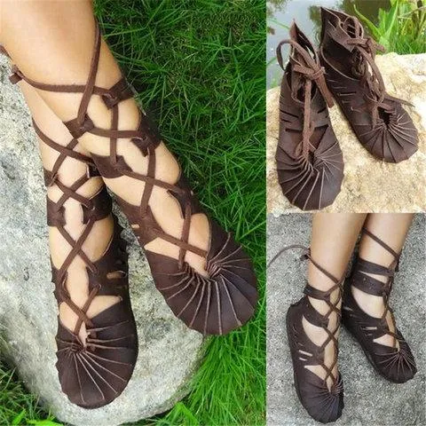 Criss cross sandals lace-up strappy sandals