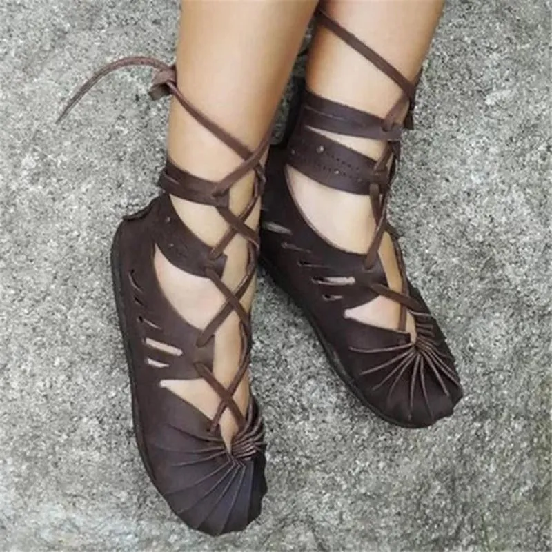 Criss cross sandals lace-up strappy sandals