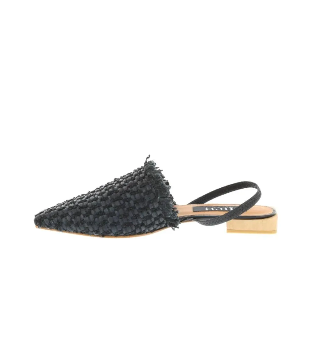 NEO AG - 22046 Pointed Flat in Black