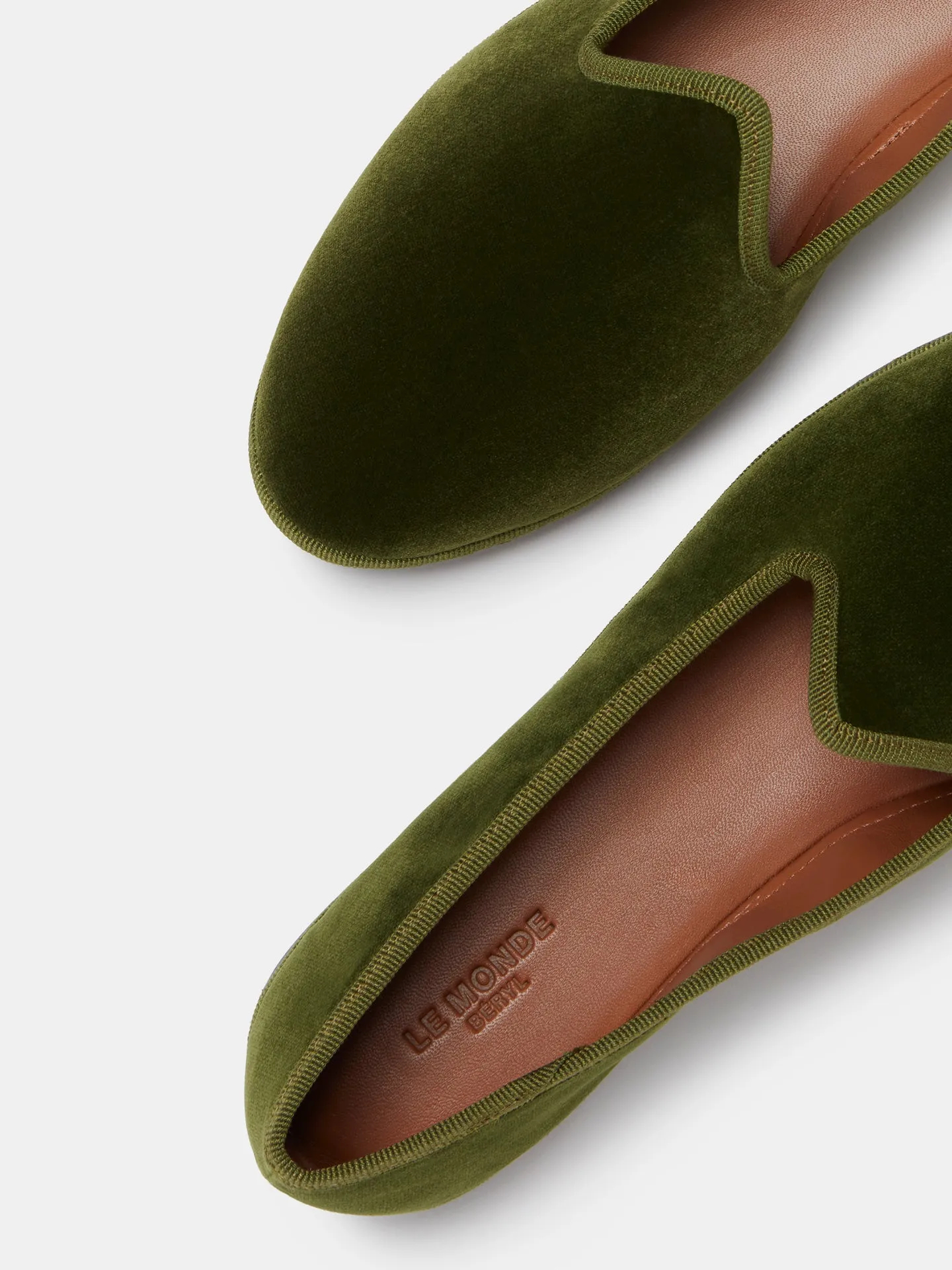 Soft Venetian Slipper / Olive Green Velvet