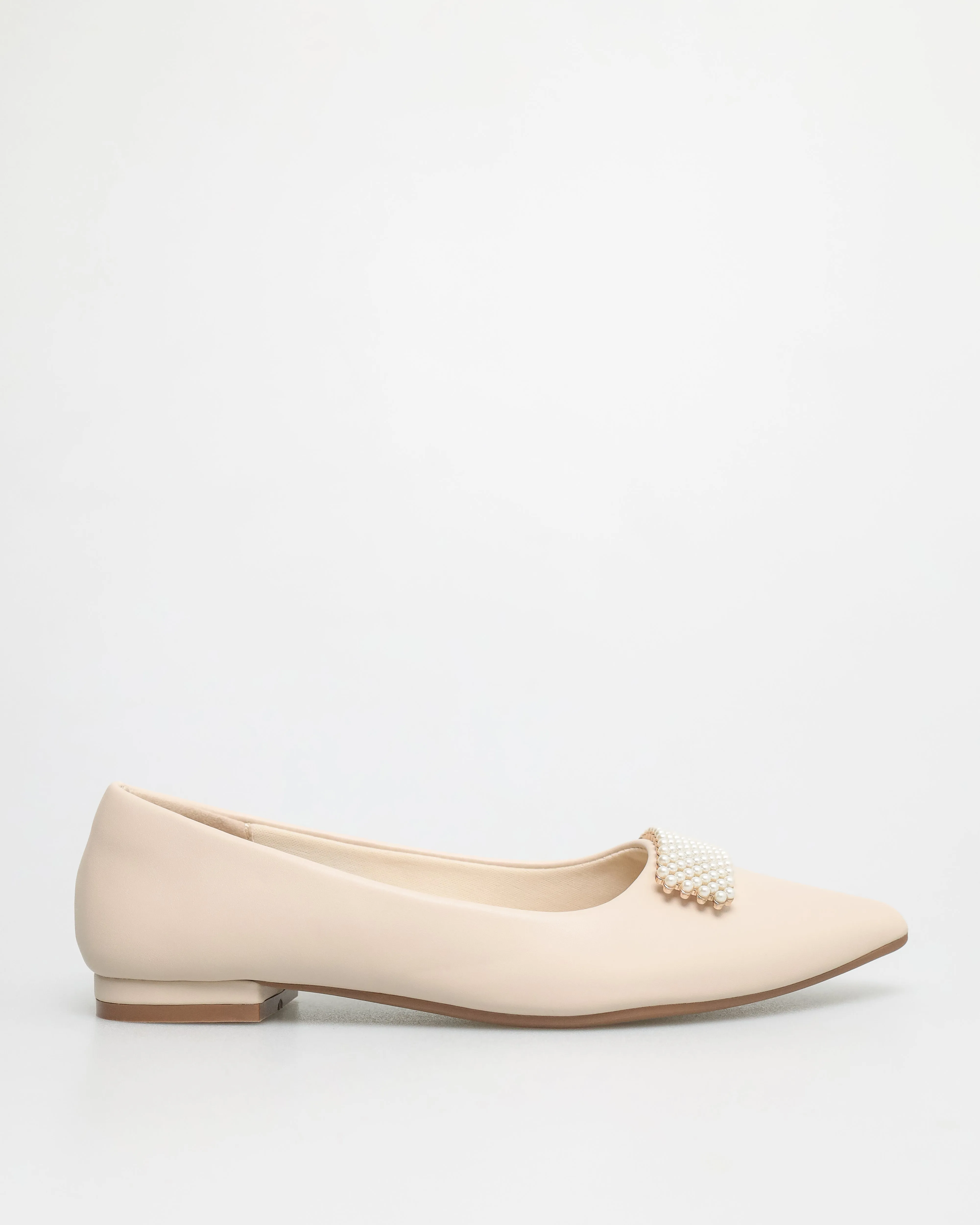 Tomaz NN201 Ladies Pointed-Toe Flats (Cream)