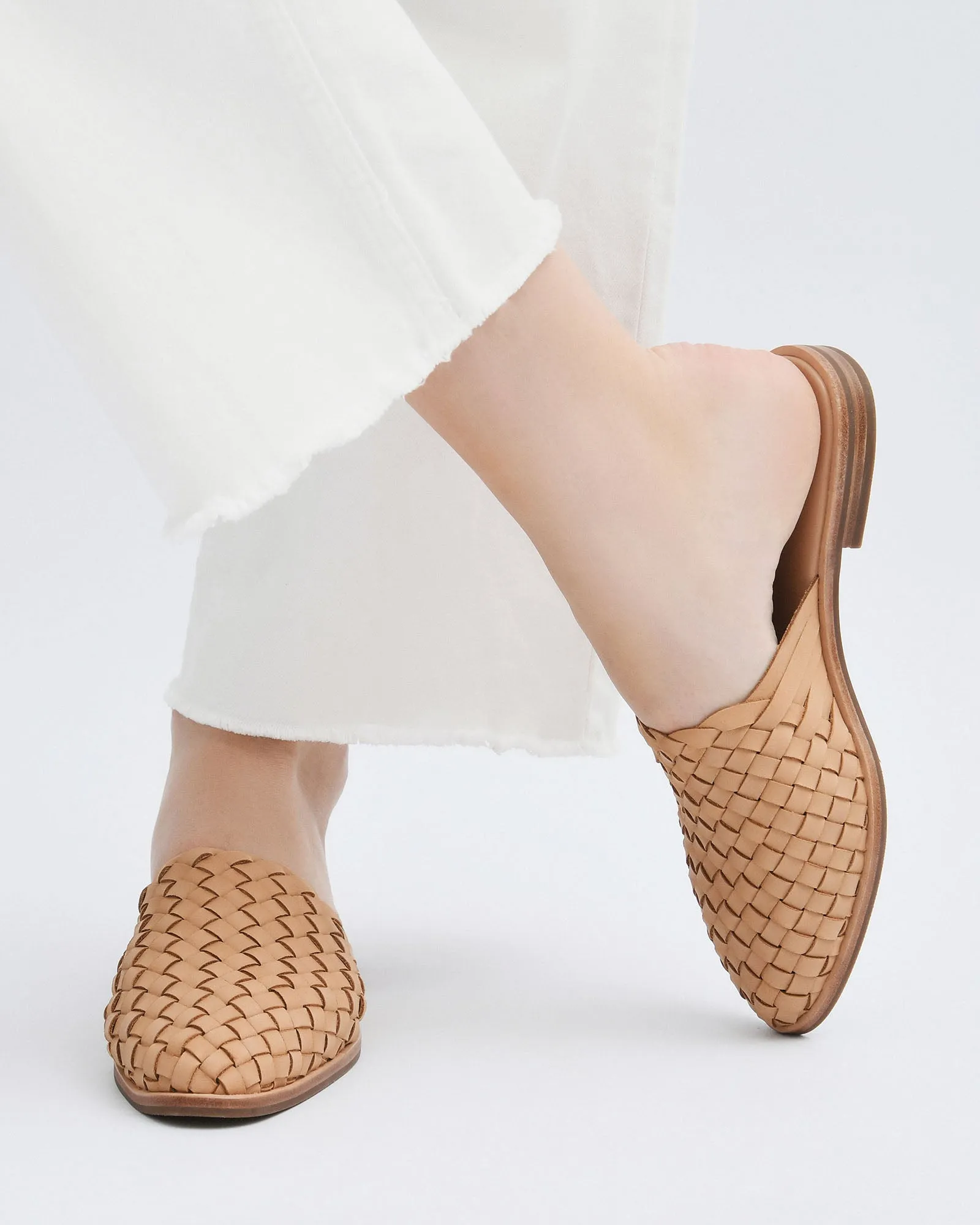 WEAVER CASUAL FLATS TAN LEATHER