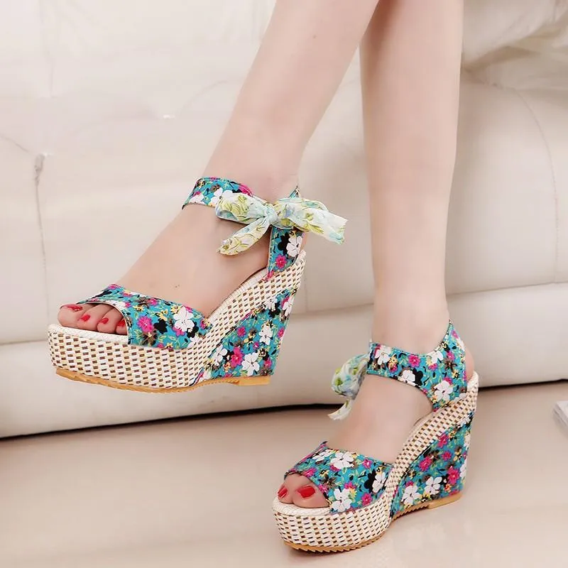 Women's floral print boho platform wedge sandals with buckle strap